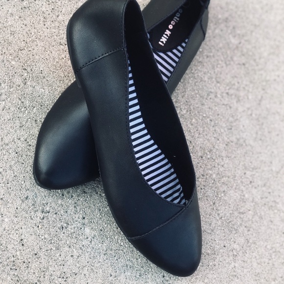 1 LEFT! Calico Black Comfortable Basic Black Flat - Picture 3 of 8